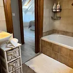 Marilu's Port Mansion House Appartement Gaios